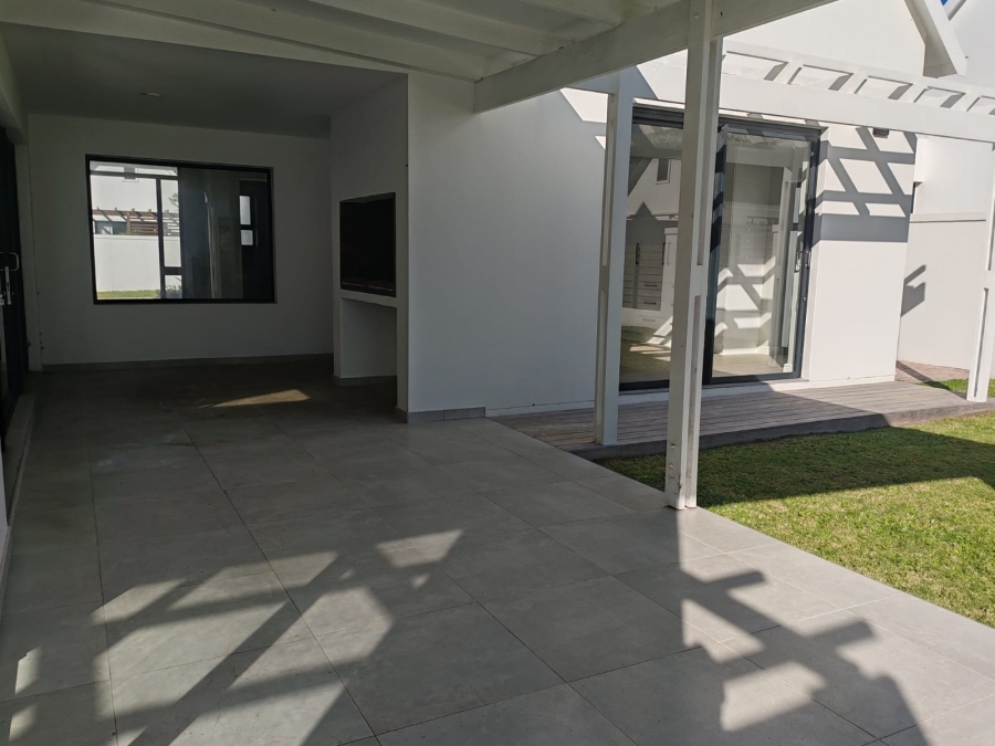 To Let 3 Bedroom Property for Rent in St Francis Links Eastern Cape